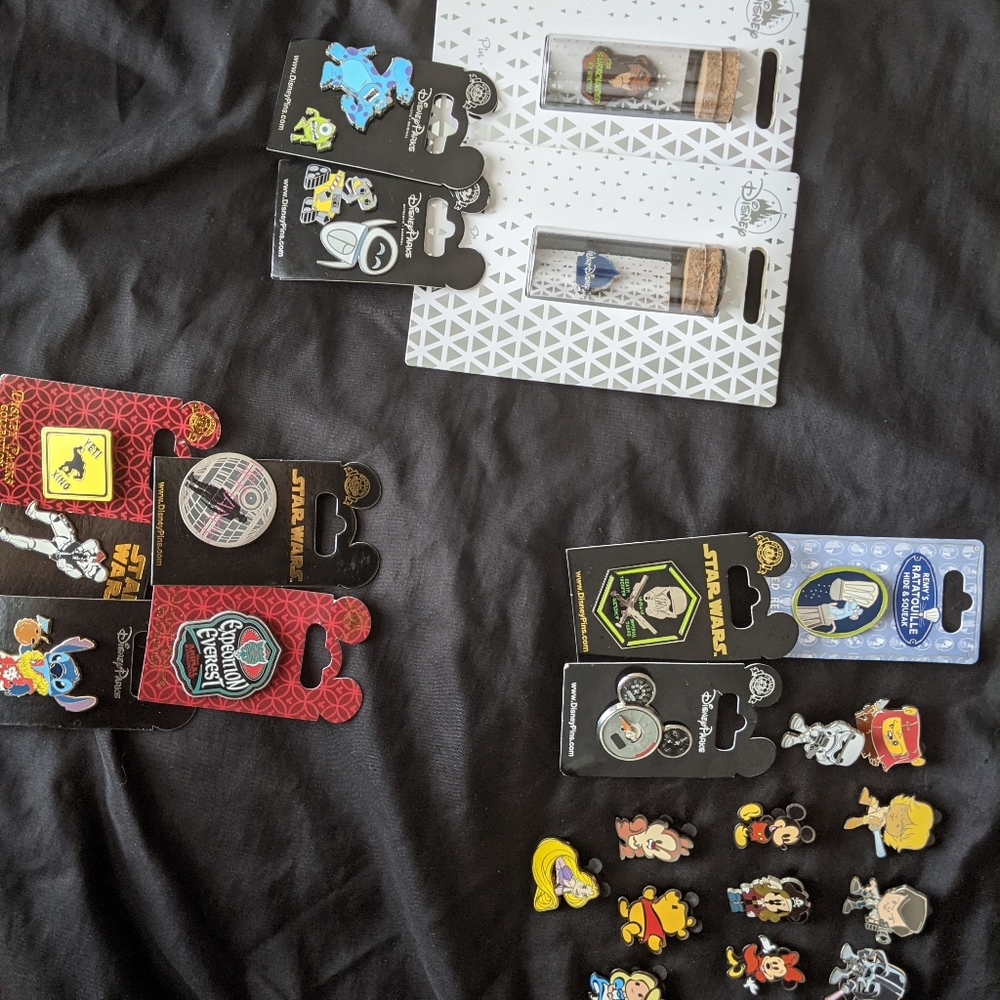 Disney pins